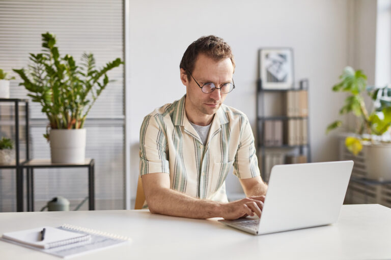 Laptop poleasingowy – warto dokonać zakupu?